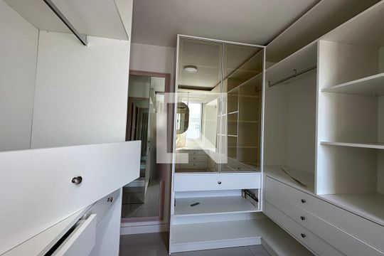 Quarto 1  de apartamento à venda com 2 quartos, 50m² em Feitoria, São Leopoldo