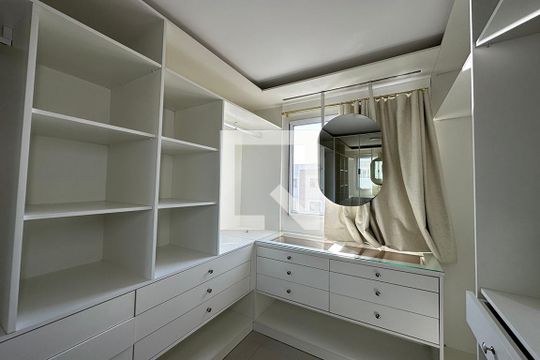 Quarto 1  de apartamento à venda com 2 quartos, 50m² em Feitoria, São Leopoldo
