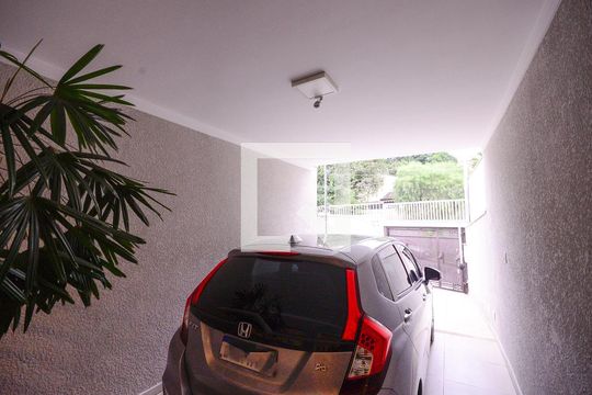 Garagem de casa à venda com 4 quartos, 130m² em Vila Moinho Velho, São Paulo
