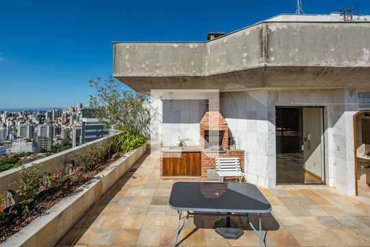 Varanda da cobertura de apartamento para alugar com 3 quartos, 320m² em Vila Paris, Belo Horizonte