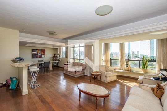 Apartamento para alugar com 3 quartos, 320m² em Vila Paris, Belo Horizonte