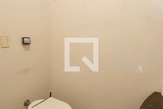 Lavabo de casa de condomínio à venda com 5 quartos, 1400m² em Alphaville, Santana de Parnaíba