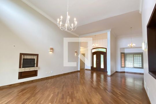 Sala de casa de condomínio à venda com 5 quartos, 1400m² em Alphaville, Santana de Parnaíba