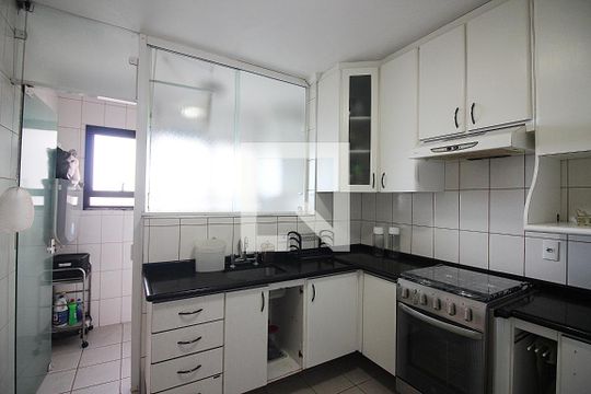 Cozinha de apartamento à venda com 3 quartos, 117m² em Baeta Neves, São Bernardo do Campo