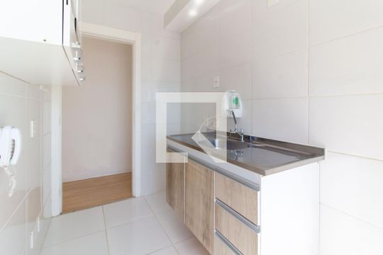 Cozinha e Área de Serviço de apartamento para alugar com 2 quartos, 45m² em Brás, São Paulo