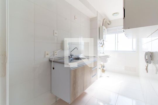 Cozinha e Área de Serviço de apartamento para alugar com 2 quartos, 45m² em Brás, São Paulo