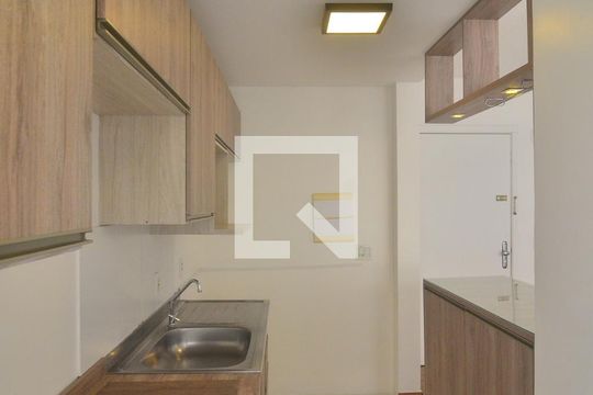 Cozinha de apartamento à venda com 2 quartos, 50m² em São José, Canoas