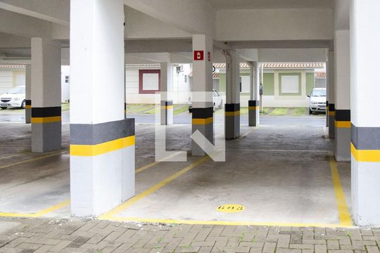 Garagem de apartamento à venda com 2 quartos, 50m² em São José, Canoas