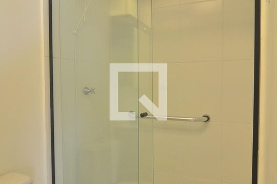 Banheiro de apartamento à venda com 2 quartos, 50m² em São José, Canoas