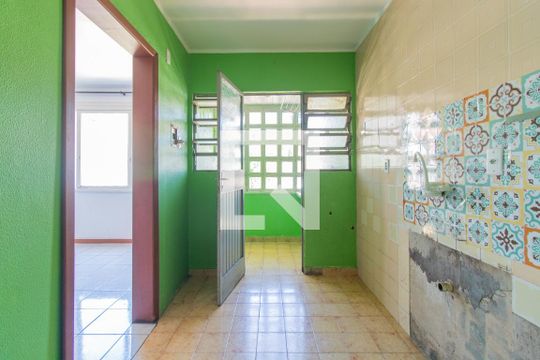 Cozinha e Área de Serviço de apartamento à venda com 1 quarto, 42m² em Vila João Pessoa, Porto Alegre