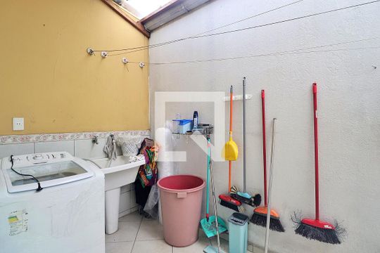 Área de Serviço de casa à venda com 3 quartos, 140m² em Parque das Nações, Santo André