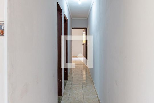 Corredor de casa à venda com 2 quartos, 141m² em Sítio dos Vianas, Santo André