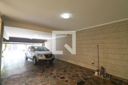 Garagem de casa à venda com 4 quartos, 277m² em Jardim Franca, São Paulo