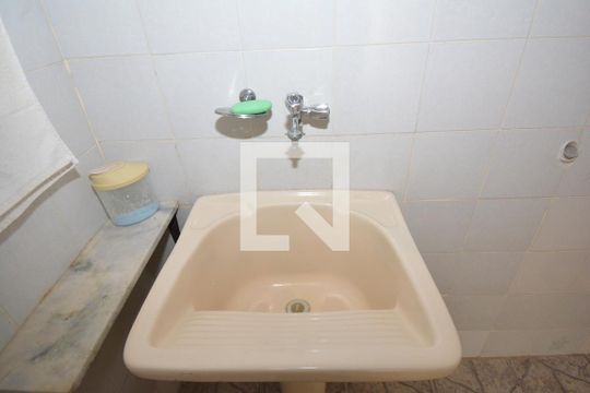 Área de Serviço de casa à venda com 2 quartos, 77m² em Todos Os Santos, Rio de Janeiro