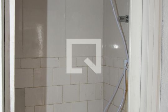 Banheiro de casa para alugar com 1 quarto, 35m² em Jardim Consórcio, São Paulo