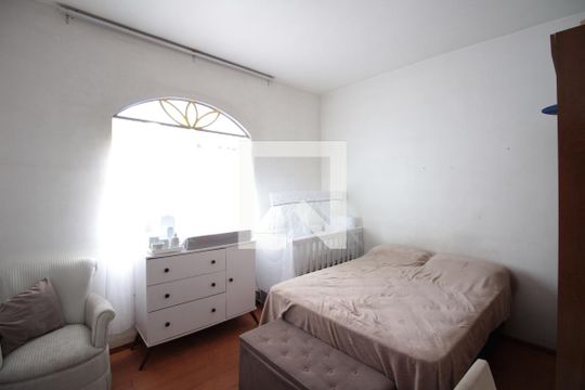 Casa 1 - Quarto de casa à venda com 6 quartos, 360m² em Santa Rosa, Belo Horizonte
