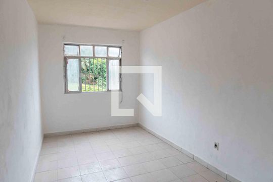 Quarto 2 de casa à venda com 2 quartos, 60m² em Engenhoca, Niterói