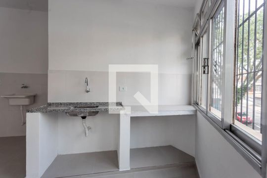 Cozinha de kitnet/studio para alugar com 1 quarto, 31m² em Vila Vera, São Paulo