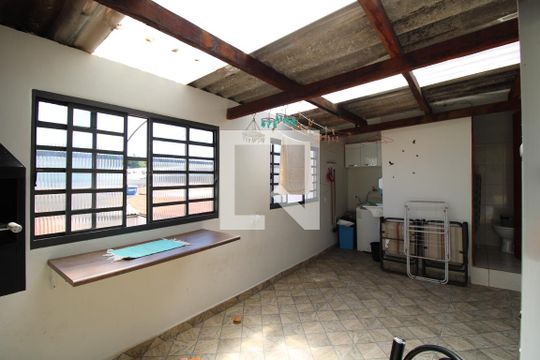 Casa 1 - Área de serviço  de casa à venda com 5 quartos, 220m² em Vila Leopoldina, São Paulo