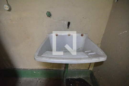 Área de serviço de casa para alugar com 1 quarto, 50m² em Irajá, Rio de Janeiro
