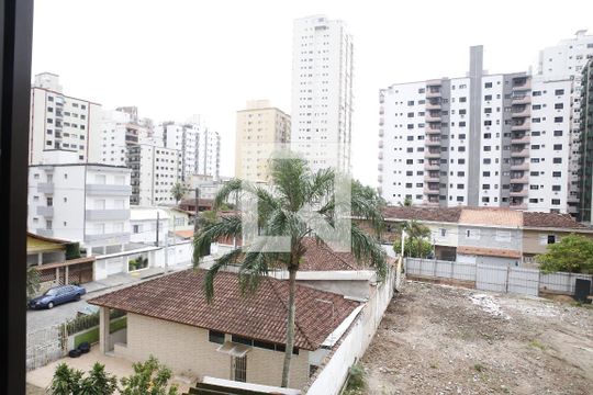 Quarto/vista de apartamento para alugar com 1 quarto, 52m² em Aviação, Praia Grande