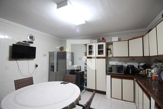 Cozinha de casa à venda com 3 quartos, 270m² em Taboão, São Bernardo do Campo