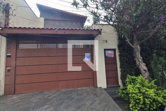 Fachada de casa para alugar com 4 quartos, 520m² em Santa Maria, Santo André