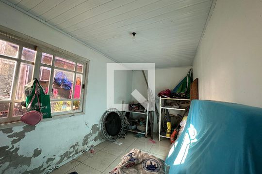 Quarto 1 de casa à venda com 2 quartos, 90m² em Santos Dumont, São Leopoldo
