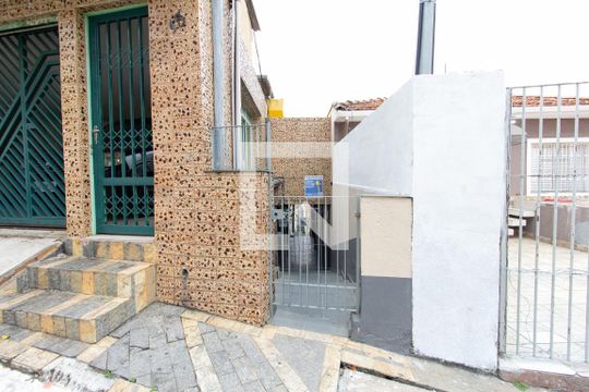 Fachada de apartamento para alugar com 1 quarto, 30m² em Vila Nova Mazzei, São Paulo