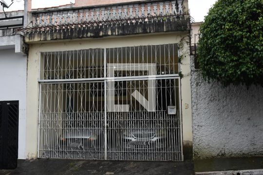 Fachada de kitnet/studio para alugar com 1 quarto, 35m² em Vila Anhangüera, São Paulo