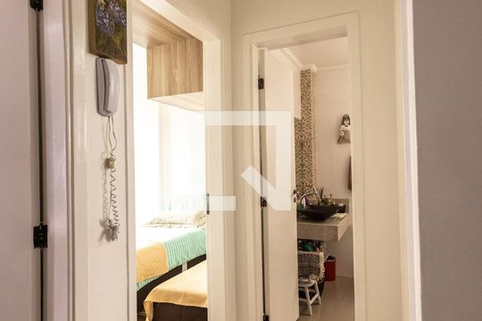 Corredor de apartamento à venda com 2 quartos, 58m² em Tatuapé, São Paulo