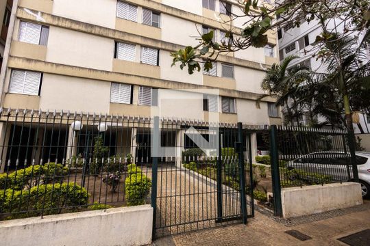 Fachada de apartamento à venda com 2 quartos, 58m² em Tatuapé, São Paulo