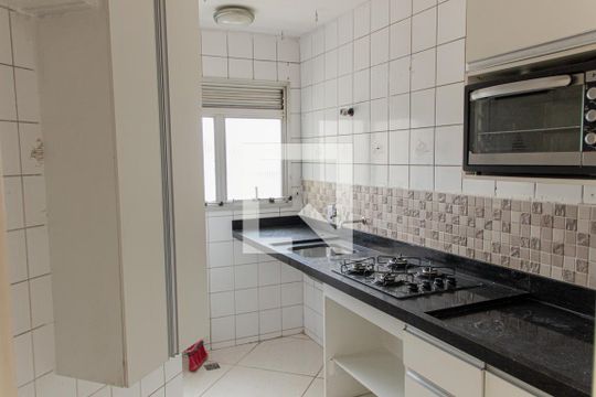 Cozinha de apartamento para alugar com 2 quartos, 51m² em Freguesia do Ó, São Paulo