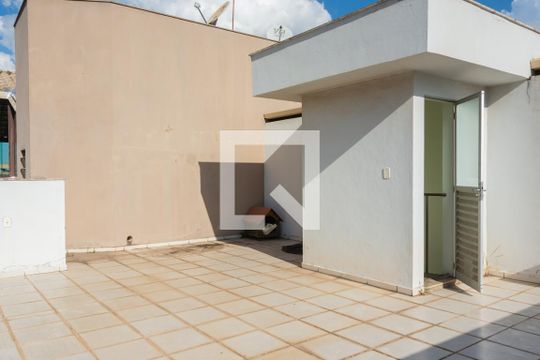 Terraço de apartamento para alugar com 2 quartos, 120m² em Arvoredo, Contagem