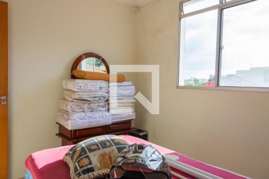 Quarto 2 de apartamento para alugar com 2 quartos, 120m² em Arvoredo, Contagem