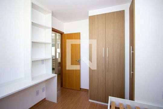 Quarto 2 de apartamento para alugar com 2 quartos, 44m² em Barro Vermelho, São Gonçalo