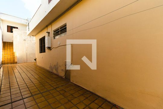 Quintal de casa à venda com 4 quartos, 250m² em Jardim Bonfiglioli, Jundiaí