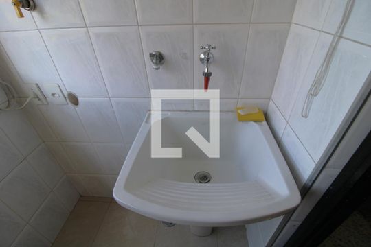 Tanque de apartamento à venda com 2 quartos, 52m² em Jardim Itapeva, São Paulo