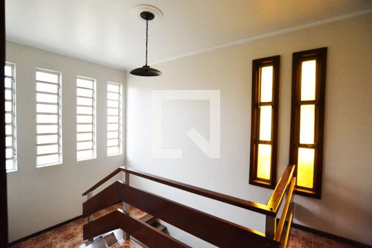 Hall de casa à venda com 4 quartos, 358m² em Nonoai, Porto Alegre