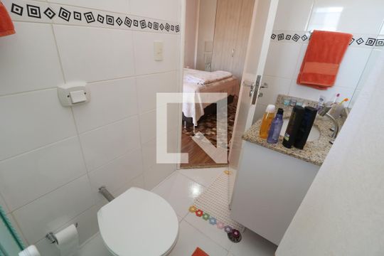 Banheiro de casa à venda com 3 quartos, 165m² em Vila Carrão, São Paulo