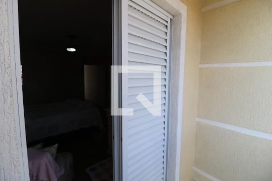 Sacada de casa à venda com 3 quartos, 165m² em Vila Carrão, São Paulo