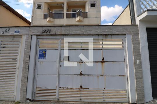 Fachada de casa à venda com 3 quartos, 165m² em Vila Carrão, São Paulo