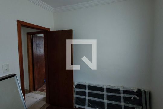 Quarto 1 de casa à venda com 2 quartos, 110m² em Santa Helena, Contagem