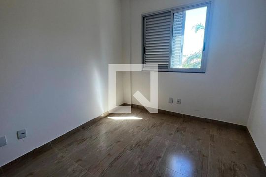 Quarto de apartamento à venda com 3 quartos, 120m² em Santa Rosa, Belo Horizonte
