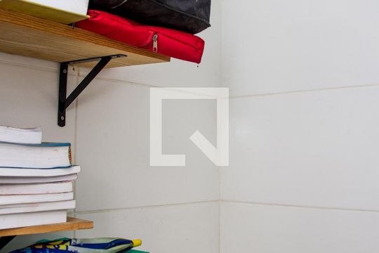 Banheiro de Serviço de apartamento para alugar com 2 quartos, 52m² em Piedade, Rio de Janeiro