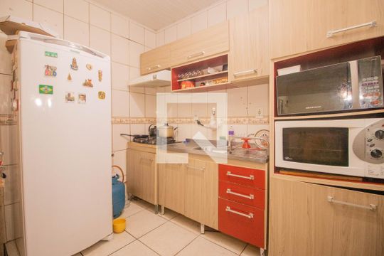 Cozinha de casa à venda com 3 quartos, 190m² em Petrópolis, Porto Alegre