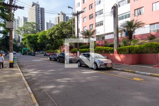 Área comum de apartamento à venda com 3 quartos, 80m² em Jardim Prudência, Diadema