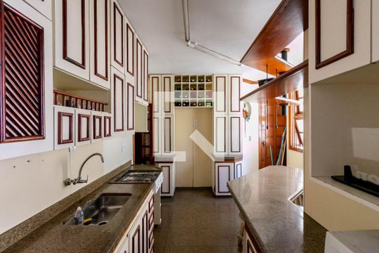 Cozinha de apartamento à venda com 4 quartos, 480m² em Santo Agostinho, Belo Horizonte