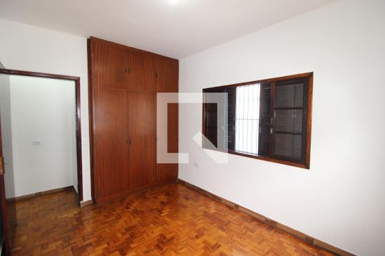Quarto 2 de casa à venda com 4 quartos, 240m² em Vila Baruel, São Paulo