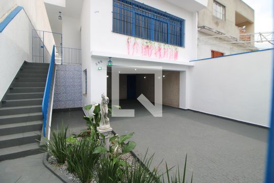 Garagem de casa à venda com 4 quartos, 240m² em Vila Baruel, São Paulo